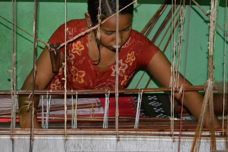 How a Young Woman From Rural Odisha Used Technology to Revolutionise Weaving in Her Community